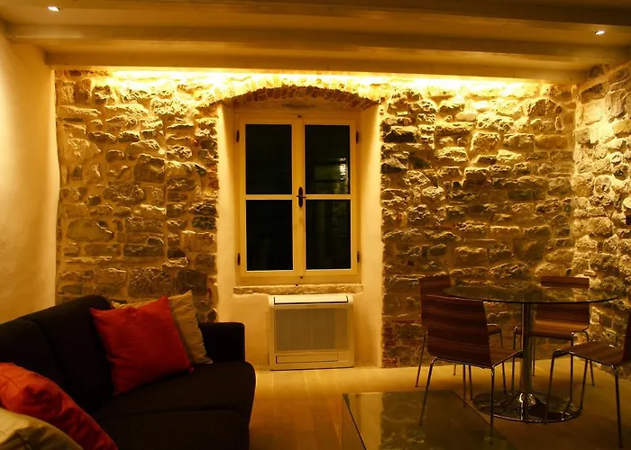 Luxury San Giovanni Apartment 2